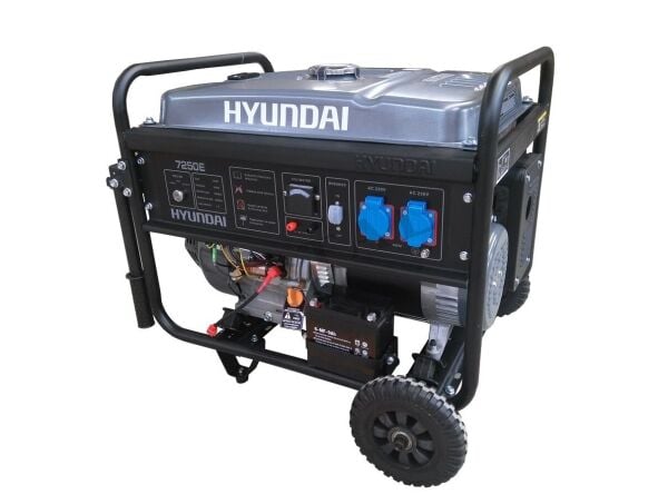 Hyundai HHY7250E-3 6.5 kW - 8.1 kVA Marşlı Benzinli Jeneratör Trifaze
